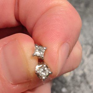 14kt Princess Cut Diamond Earrings